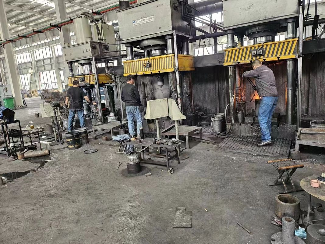 Processo di forgiatura OEM Precisione Leggio di alluminio Rame Acciaio rame Parti di forgiatura a stampo aperto